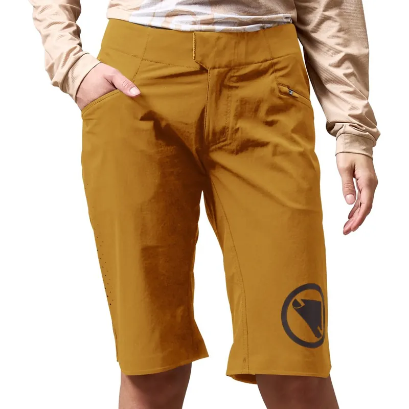 Endura SingleTrack Lite Shorts Damen - regular - trail bronze Highlight