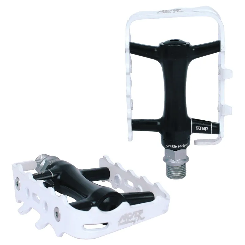 Heißes Angebot NC-17 Trekking Pro Pedal - schwarz-weiß