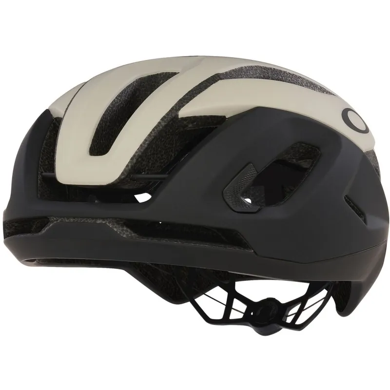 Finale Aktion Oakley ARO5 Race MIPS EU Helm - Matte Sand & Black