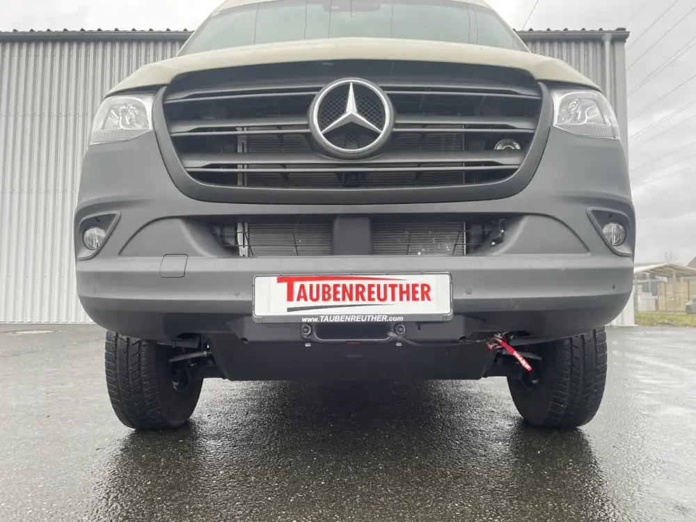 Garantierte Lieferung Seilwindenanbausatz Mercedes Sprinter 907 ab ‘22 inkl. WARN XD9000